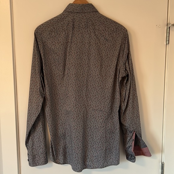 Hugo boss button up shirt. - Picture 5 of 5